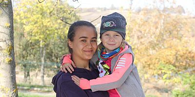 Önyargılarla geldikleri ülkemizde Anadolu insanını yakından tanıyan Polonyalı aile İnegöl'e yerleşti