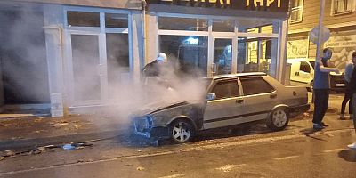 Otomobil alevlere teslim oldu