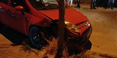 OTOMOBİL İLE MOTOSİKLETİN KARIŞMIŞ OLDUĞU KAZADA 1 KİŞİ YARALANDI