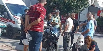 Otomobile ile çarpışan motosikletteki 2 kişi yaralandı 