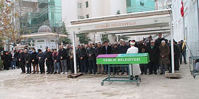 Oyuncu Alparslan Özmol'un annesi Bursa'da toprağa verildi