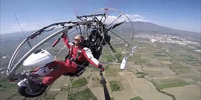 PARATRİKE İLE SÜRPRİZ DOĞUM GÜNÜ KUTLAMASI