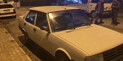 PARK HALİNDEKİ OTOMOBİLİN TEYBİNİ ÇALDILAR