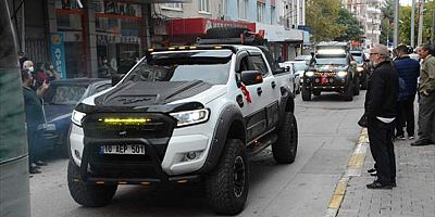 Polis damat, gelin almaya Beşiktaş taraftarları ve off-road ekibi ile gitti