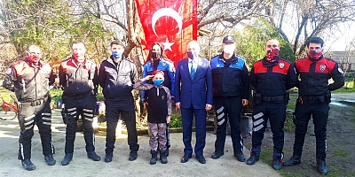 Polis olmak isteğini CİMER’e yazan çocuğu, Emniyet Müdürü ziyaret etti
