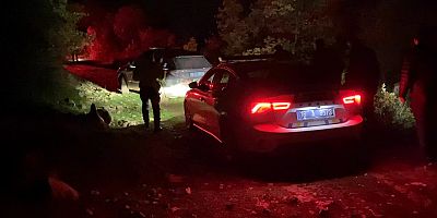 Polisin dur ihtarına uymadı, çamura saplanınca yaya olarak kaçtı