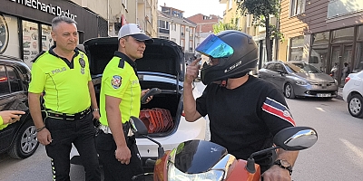 Polisten 10 kez kask cezası yedi