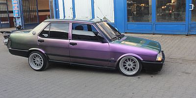 Renk değiştiren araca İnegöllüler yoğun ilgi gösteriyor