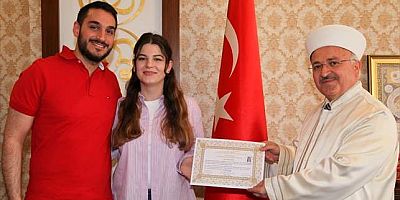 Romanya vatandaşı kadın, Bursa'da Müslüman oldu