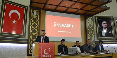 SAADET PARTİSİ İLÇE DİVAN TOPLANTISINI GERÇEKLEŞTİRDİ