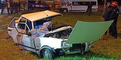 Sakarya'da iki otomobilin çarpıştığı kazada karı koca hayatını kaybetti