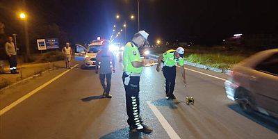 Sakarya'da otomobilin çarptığı genç hayatını kaybetti