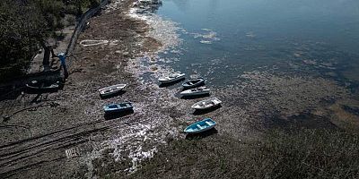 Sakarya Sapanca Gölü'nde su 17 metre çekildi