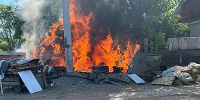 Saman balyaları alev alev yandı