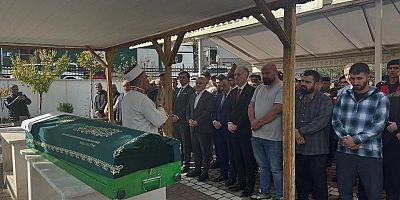 Şehit babası son yolculuğuna uğurlandı