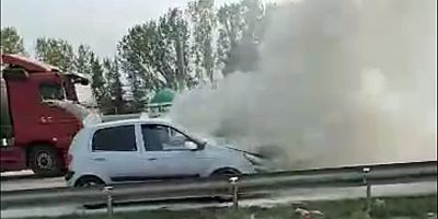 SEYİR HALİNDEKİ ARAÇ ALEV ALDI