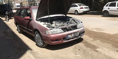 Seyir halindeki araç alev aldı