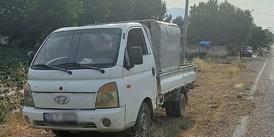 Seyir halindeki kamyonetten düşerek ağır yaralandı