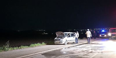 Seyir halindeki otomobil alev aldı, facia ucuz atlatıldı