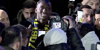 Sidiki Cherif İstanbul’a Geldi