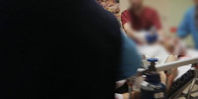 SİLAHLA KAFASINA SIKTI