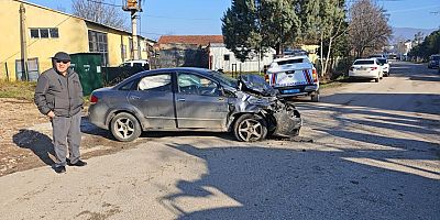 Son Dakika: Hasanpaşa Köyü Girişinde Kaza – 3 Yaralı