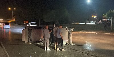 Takla atan araçta 2 kişi yaralandı 