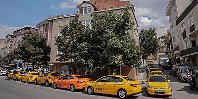 Taksiler 'zam' kuyruğunda