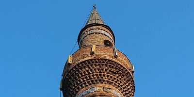 TARİHİMİZ DÖKÜLÜYOR