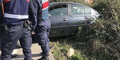 TEHLİKELİ VİRAJDA YİNE KAZA