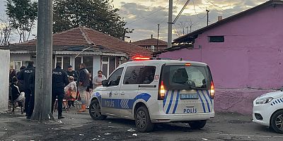 Tekirdağ'da cenaze evi savaş alanına döndü: 2 ölü, 2 yaralı