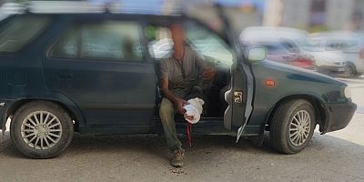 Testere ile ayağını kesen kişi hastanelik oldu