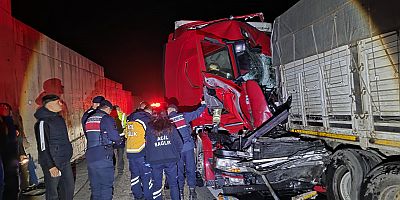 TIR, Önündeki TIR’a Çarptı: Sürücü Araçta Sıkışarak Hayatını Kaybetti