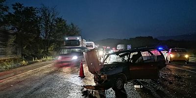 Trafik kazasında 4 kişi yaralandı