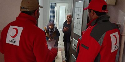 Türk Kızılay sokağa çıkma yasağı olan vatandaşların ihtiyaçlarını gideriyor