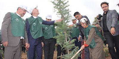 TÜRKİYE GENELİNDE 11 MİLYON İNEGÖL’DE 10 BİN FİDAN TOPRAKLA BULUŞTU
