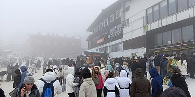 Uludağ'da izdiham...Günübirlikçiler ve üniversiteliler akın etti