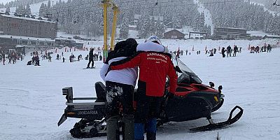 Uludağ'da mahsur kalan vatandaşlara JAK timi müdahale etti