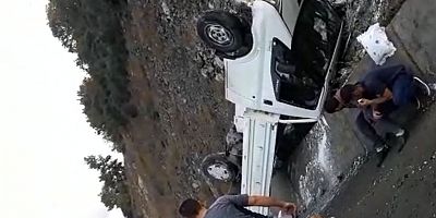 ÜMİTALANDA KAMYONET TAKLA ATTI