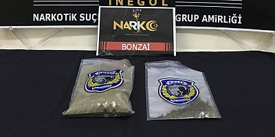 Uyuşturucu maddeyi atıp kaçan 4 kişi gözaltına alındı
