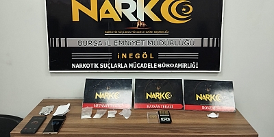 Uyuşturucu satıcıları suçüstü yakalandı