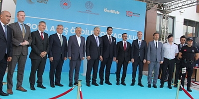 Vali Ayyıldız, Yeni Eğitim-Öğretim Yılı Heyecanını Öğrencilerle Paylaştı