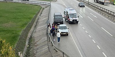 YAĞMUR SONRASI ZİNCİRLEME KAZA: KÜÇÜK BEBEK YARALANDI