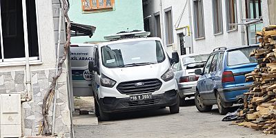 Yalnız yaşayan yaşlı adam evinde ölü bulundu