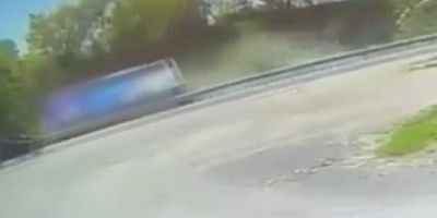 Yalova-Bursa yolundaki kaza: Otobüs düz yolda giderken devrildi