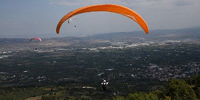 YAMAÇ PARAŞÜTÜ FESTİVALİNİN DÖRDÜNCÜSÜ DÜZENLENDİ