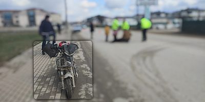 Yaralı annesinin başında ağlayan çocuğu polis teselli etti