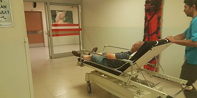 YAŞLI ADAMA ARAÇ ÇARPTI