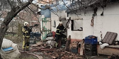 Yeniyörük Mahallesi’nde Ev Yangını: Ev Kullanılamaz Hale Geldi
