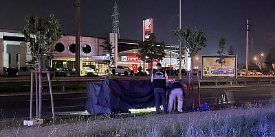 Yol kenarında erkek cesedi bulundu